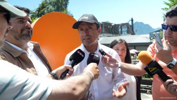 11012516 MINISTRO DEL DEPORTE POR IRONMAN DE PUCON 01