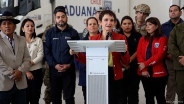 14012508 MINISTRA DEL INETRIOR EN COLCHANE 11