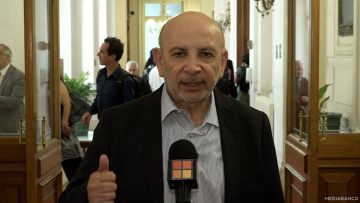 16012508 DECLARACIONES SENADOR CASTRO TRAS COMISIÓN DE SALUD 1