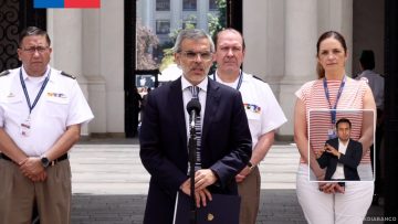 17012504 SUBSECRETARIO CORDERO Y REUNION CON EL PRESIDENTE DE BOMBEROS 02