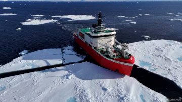 19012502 ROMPEHIELOS ALMIRANTE VIEL EN ZONA ANTÁRTICA 01
