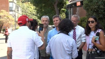 26012503 FRANCISCO MUÑOZ INTERRUMPIÓ PUNTO DE PRENSA DE EVÓPOLI 01