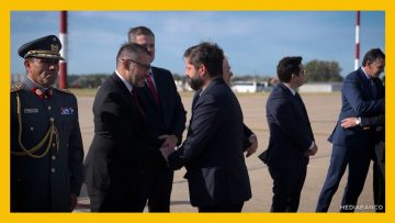 03022502 PRESIDENTE DE LA REPÚBLICA EN URUGUAY DESTACADA