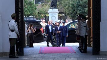24022501 HONORES PRESIDENTE BORIC 01