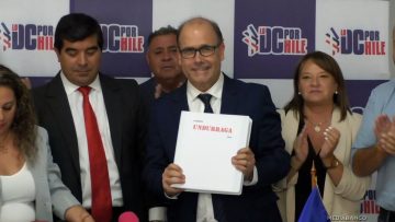 07032506 DIPUTADO UNDURRGA INSCRIBE PRECANDIDATURA PRESIDENCIAL 14