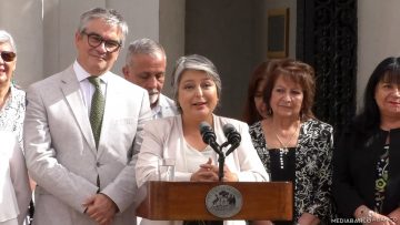 07032519 APOYO MINISTRA JEANNETTE JARA 01