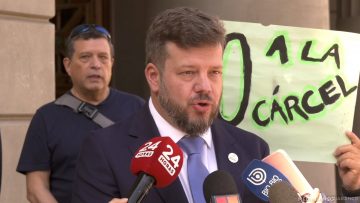 10032515 APOYOS JOHANNES KAISER 01