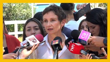 13032517 CAAROLINA TOHÁ SE REUNE CON JOVENES DE LA GRANJA 21