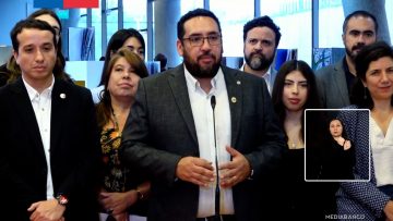 01042513 AUTORIDADES SOBRE DIÁLOGOS CIUDADANOS 01