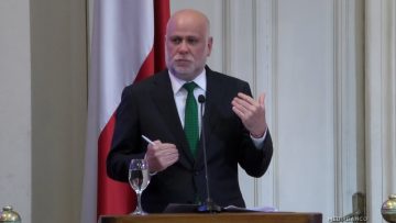 02042505 MINISTRO ELIZALDE EN ENCUENTRO INTRNACIONAL DE LA CORTE SUPREMA 07 (1)