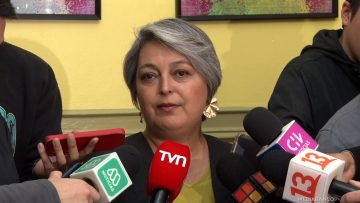 05042511 MINISTRA JARA TRAS PARTICIPAR DE COMITÉ CENTRAL PC 01