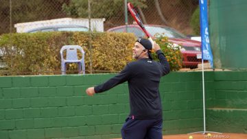 06042509 FERNANDO GONZÁLEZ Y CLÍNICA DE TENIS EN QUILPUÉ 01