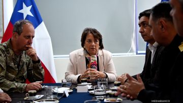 12042504 MINISTRA DE DEFENSA SE REÚNE CON FAMILIAS DE EMBARCACIÓN BRUMA 01