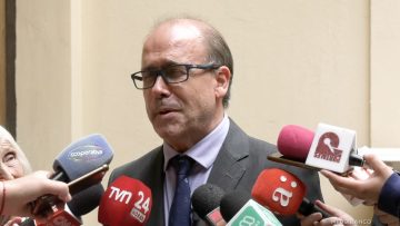 21042521 PUNTO DE PRENSA ALBERTO UNDURRAGA 05 (1)