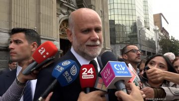 21042522 DECLARACIONES MINISTRO ÁLVARO ELIZALDE TRAS MISA EN LA CATEDRAL 05 (1)