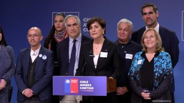 25042512 PUNTO DE PRENSA PROMULGACIÓN LEY DE ENFERMEDADES RARAS 01