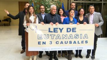 040625C17 DIPUTADOS PRESENTAN PROYECTO SOBRE EUTANASIA 01