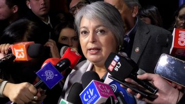 06072513 DECLARACIONES JEANNETTE JARA CON LAURA ALBORNOZ Y LAUTARO CARMONA 01