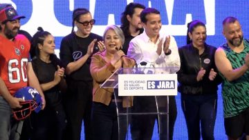 21102516 DISCURSO JEANNETTE JARA EN PUDAHUEL 13