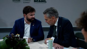 061125BRA04 PRESIDENTE BORIC CON DICK SCHOOF 04
