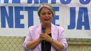 06122510 APOYOS Y DISCURSO JEANNETTE JARA EN BAJOS DE MENA 01