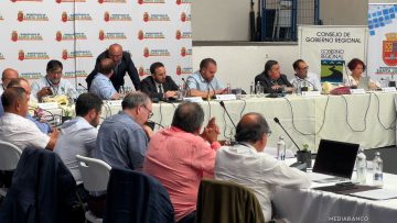 13122505 AUTORIDADES POR RENOVACIÓN DE BUSES Y TAXIS EN BIOBÍO 01