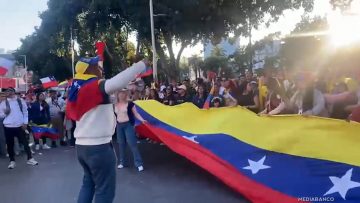040126VIÑA01 APOYOS VENEZOLANOS EN VIÑA DEL MAR 01
