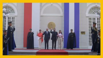 30012622 LLEGADA JOSÉ ANTONIO KAST A REUNIÓN CON BUKELE DEST