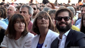 PRESIDENTE BORIC EN CARMINA BURANA ESTADIO NACIONAL 01