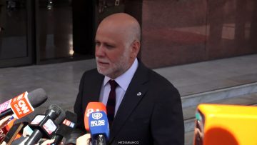 110326CAMBIO47 DECLARACIONES DE ÁLVARO ELIZALDE PREVIO A LA SALIDA DE KAST 01