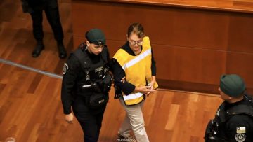 17032603 APOYOS AUDIENCIA CASO MUÑECA BIELORRUSA 01