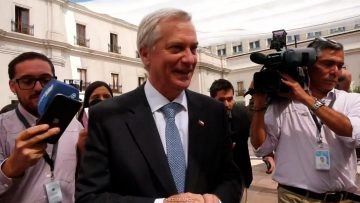 01042614 DECLARACIONES PRESIDENTE KAST EN EL PATIO DE LOS NARANJOS 01