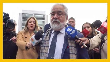 04052602 LLEGADA LUIS HERMOSILLA AL CENTRO DE JUSTICIA 15