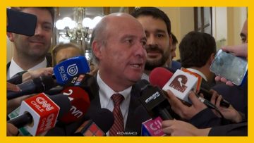 07052624 MINISTRO QUIROZ TRAS SESIÓN DE LA COMISIÓN DE HACIENDA D (1)