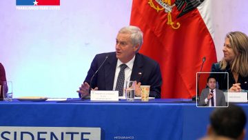 14052610 PRESIDENTE KAST CONFUNDE AUTOR DE FAMOSA FRASE 05