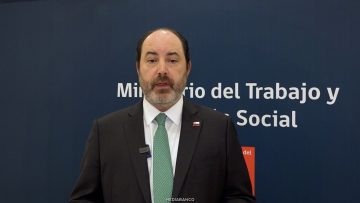 29052604 MINISTRO RAU POR CIFRAS DESEMPLEO 01 (3)