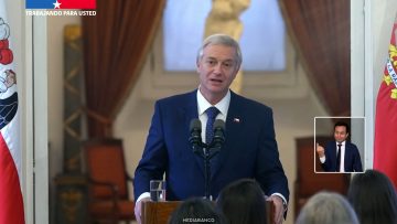 02062603 PRESIDENTE KAST EN HOMENAJE AL DOCTOR MONCKEBERG 01 (1)