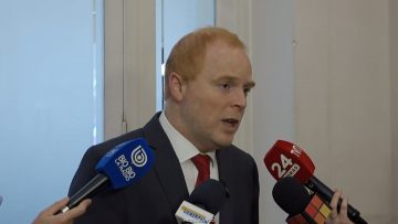 25062611 DECLARACIONES SENADOR ROJO EDWARDS 01
