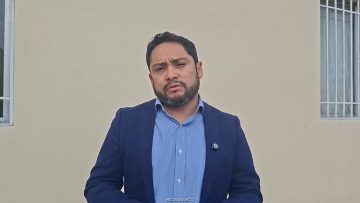 29062604 DIPUTADO CARVAJAL (IND-PPD) POR ROBO EN COMISARÍA DE COLCHANE 01