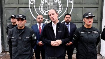 MINISTRO ARRAU SUPERVISA ALLANAMIENTO EN ARICA 1