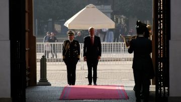 020726017 HONORES PRESIDENTE KAST EN LA MONEDA 01