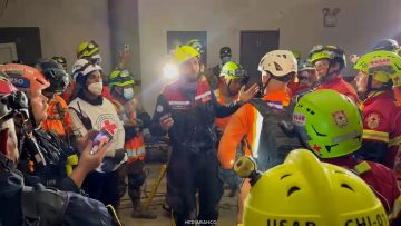 020726VENEZ01 EQUIPO DE BOMBEROS USAR DE CHILE EN VENEZUELA 01 (1)