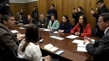 07072604 APOYOS REUNIÓN MINISTRO DE JUSTICIA Y ALCALDES 1