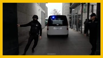 15072612 APOYOS LLEGADA DE KAREM ROJO CJ AM