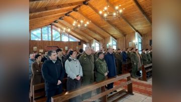 16072614 APOYO MISA ESCUELA CARABINEROS TEMUCO POR POLICÍA HERIDO EN VALDIVIA 01