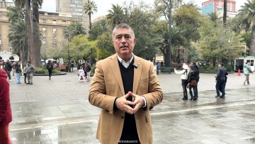 25072604 ALCALDE DE SANTIAGO POR NO PAGO CONTRIBUCIONES ADULTOS MAYORES 01