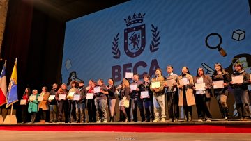 25072608 APOYO BECAS EDUCACIÓN SUPERIOR HABITANTES SANTIAGO 01