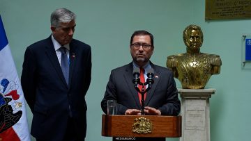 280726PERU03 PUNTO DE PRENSA CANCILLER EN PERÚ 01 (1)