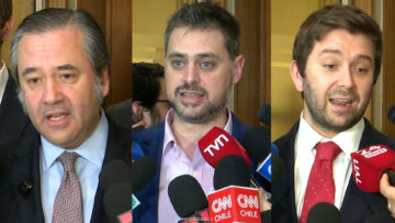 050826C08 DECLARACIONES DE DIPUTADOS TRAS REUNIÓN CON MINISTROS 01