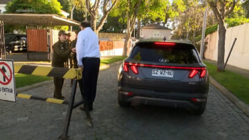 280826VIÑA01 LLEGADA DE MINISTRO A CERRO CASTILLO 01